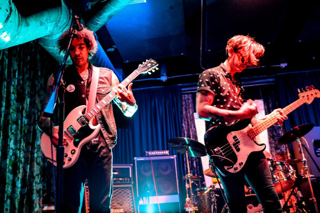 M.U.T.T. live at Bottom of the Hill